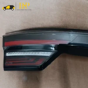 چراغ خطر عقب روی صندوق آریزو 6 پرو (605000687AA)