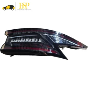 چراغ عقب چپ روی گلگیر آریزو 8 شرکتی 605000361AA